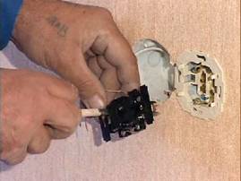 How to install a power outlet