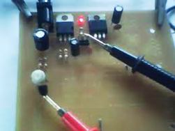 Indicatoare și dispozitive de semnalizare pe o diodă Zener reglabilă TL431