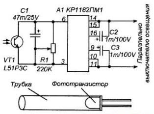 Litar relay gambar pada cip KR1182PM1