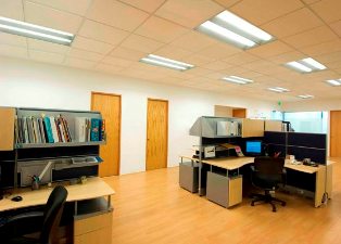 Iluminat de birou cu lămpi fluorescente T5