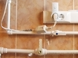 Методът за свързване на бойлера за съхранение на вода и потопяемата помпа с недостатъчна мрежова мощност