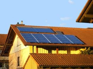 modul solar di atas bumbung