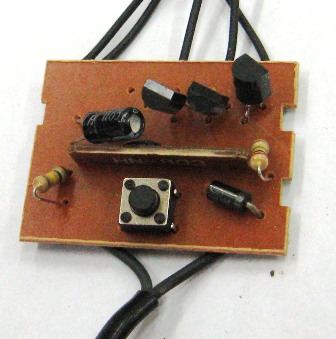 Apariția unui controlor al unei ghirlande cu trei tiristori