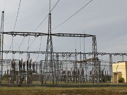 Как се предава електроенергия от електроцентралите към потребителите