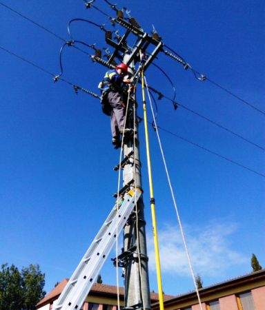 Electrician care repara VL