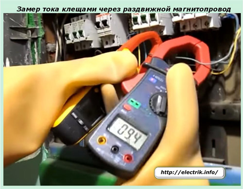 Измерване на ток чрез кърлежи чрез плъзгаща се магнитна верига