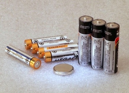 Batterien und Batterien