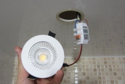 Σύνδεση των φώτων LED