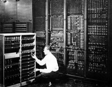 ENIAC - komputer pertama