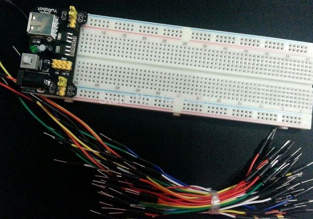Using solderless breadboards in amateur electronics
