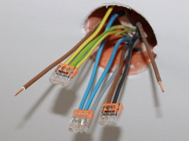 So finden Sie heraus, wie viel Strom ein Kabel oder Draht aushalten kann