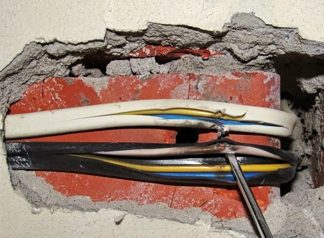 Bagaimana untuk membaiki wayar, kabel atau kord