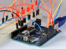 Metody čtení a správy vstupních / výstupních portů Arduino