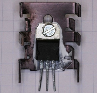Radiatora jaudas tranzistors