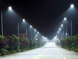Pelepasan gas dan lampu LED untuk jalan-jalan dan premis industri - perbandingan, kelebihan dan kekurangan