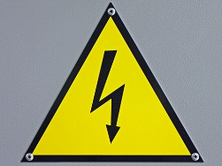 Кой ток е по-опасен, директен или променлив?